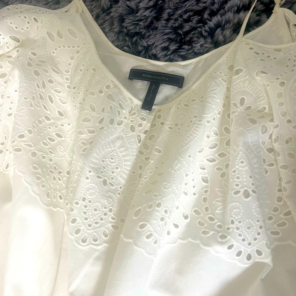 BCBG Maxazria Cold Sholder White Dress Size S